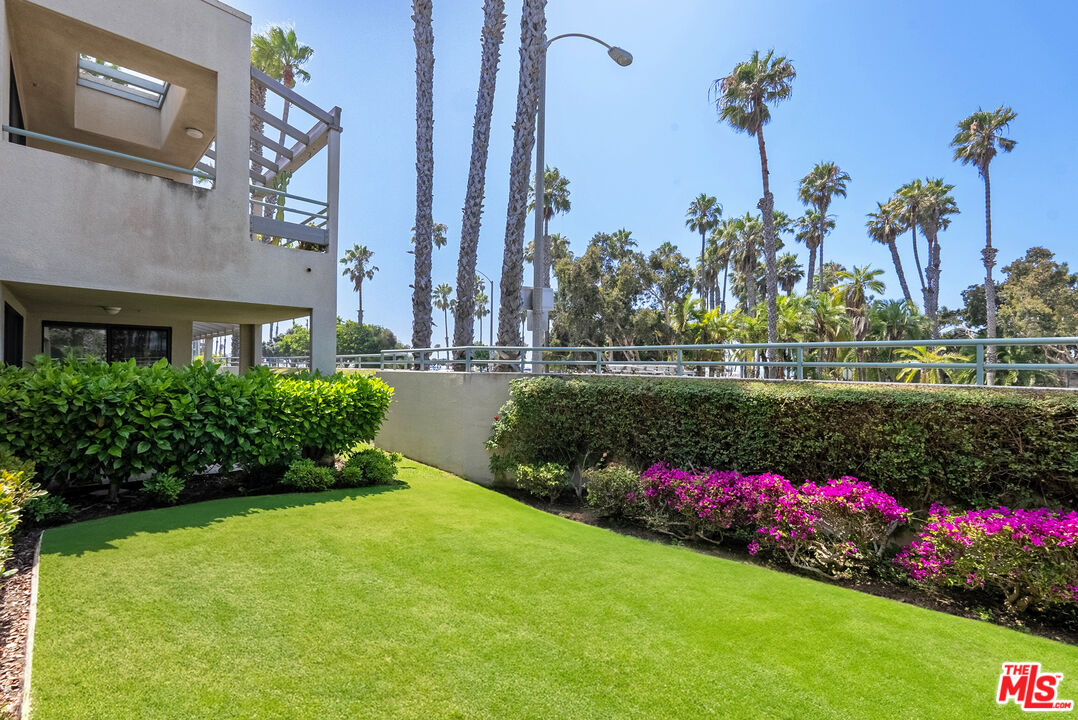 10 Ocean Park Blvd Unit: 2, Santa Monica