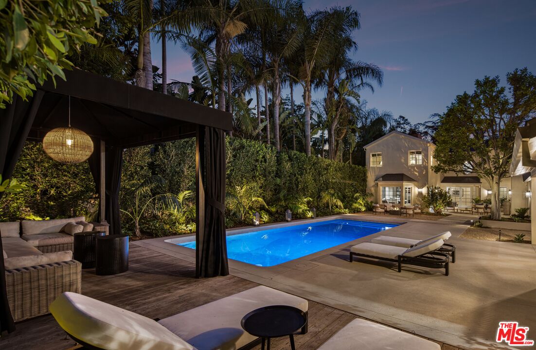 854 N Orlando Ave, West Hollywood