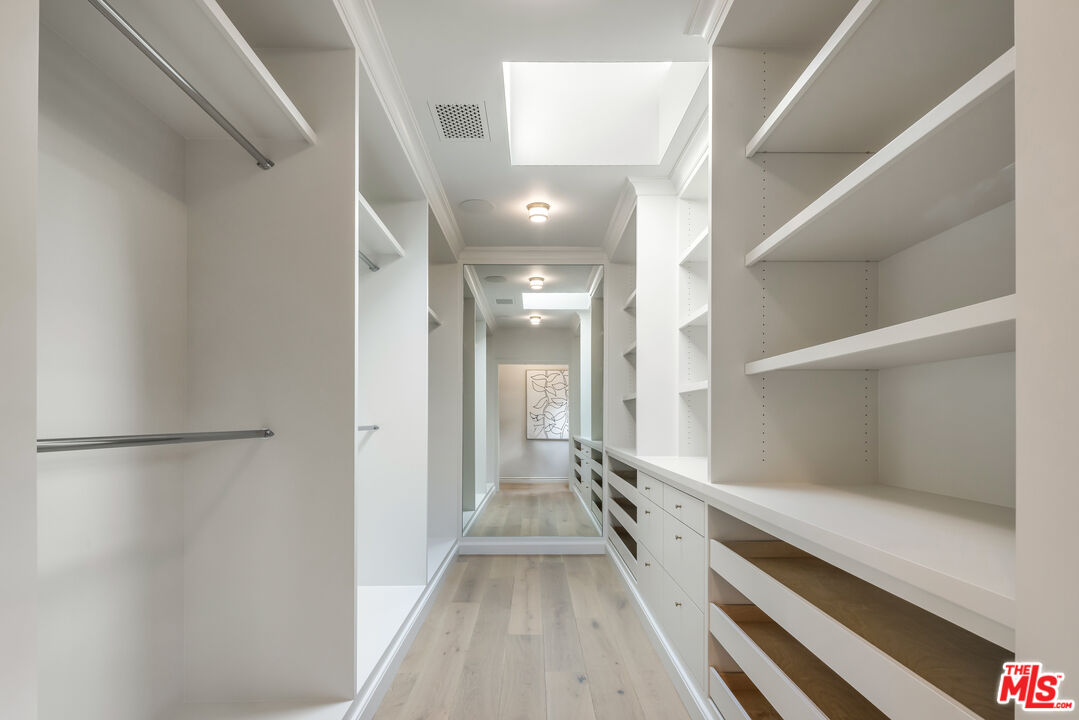 854 N Orlando Ave, West Hollywood