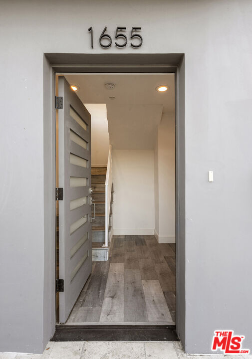 1655 Sargent Ct, Silver Lake
