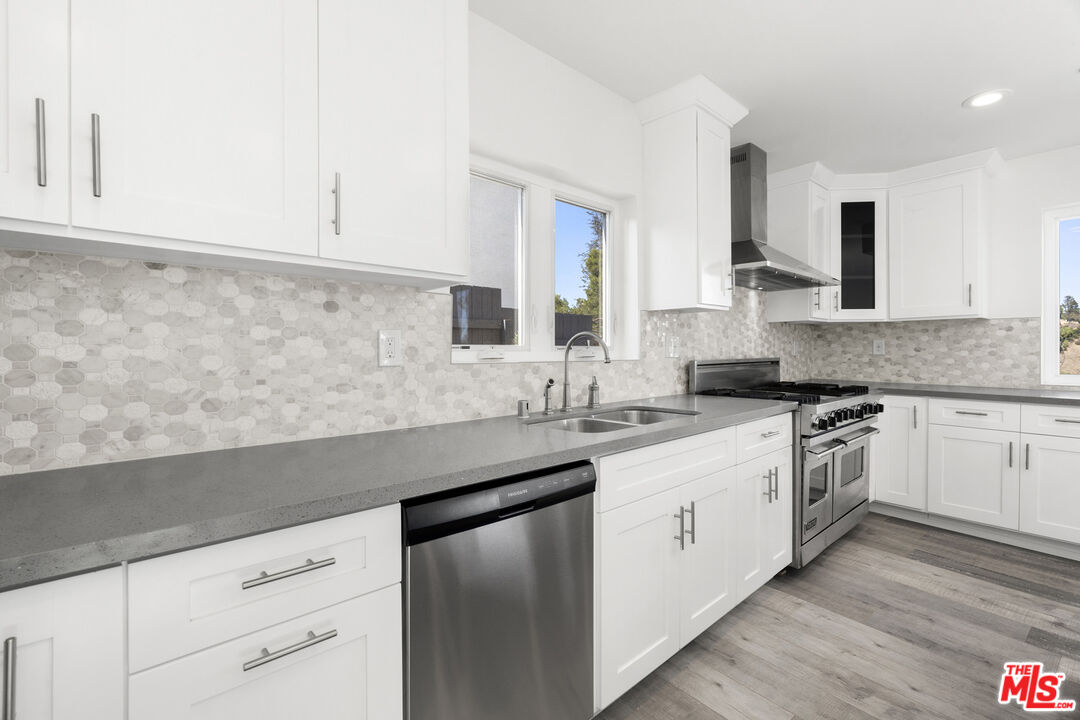 1655 Sargent Ct, Silver Lake
