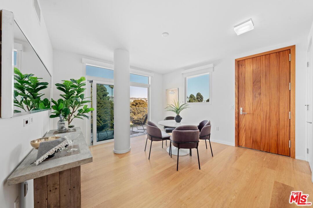 1705 Ocean Ave Unit: 415, Santa Monica