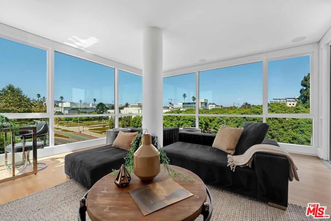 1705 Ocean Ave Unit: 415, Santa Monica