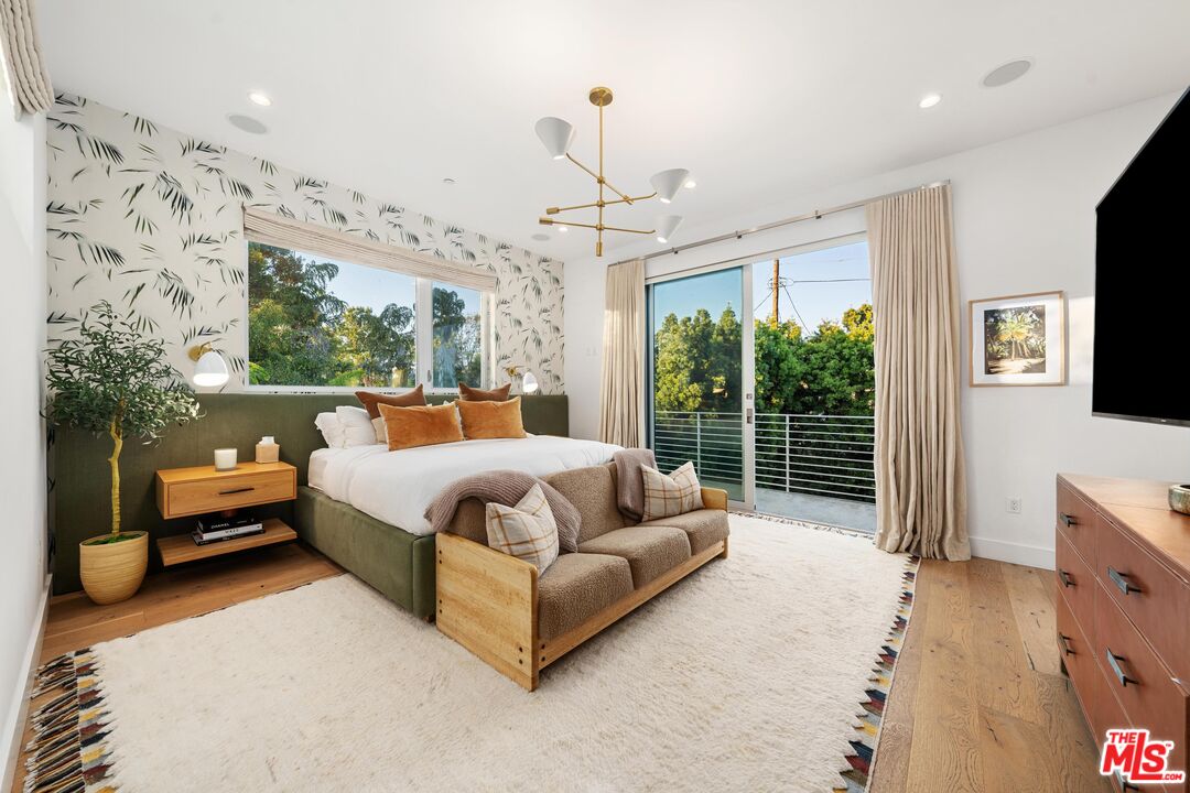 2004 Louella Ave, Venice