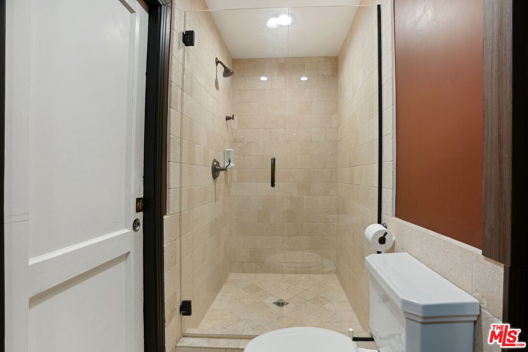 1301 Sunset Plaza Dr, Sunset Strip