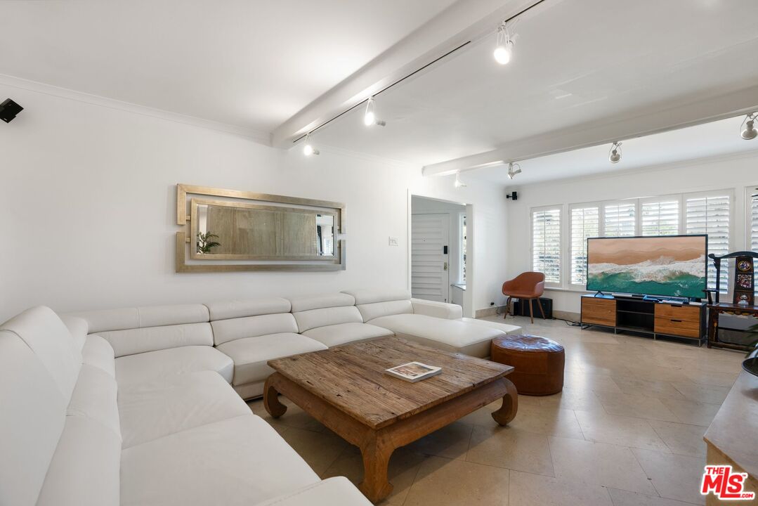 1301 Sunset Plaza Dr, Sunset Strip