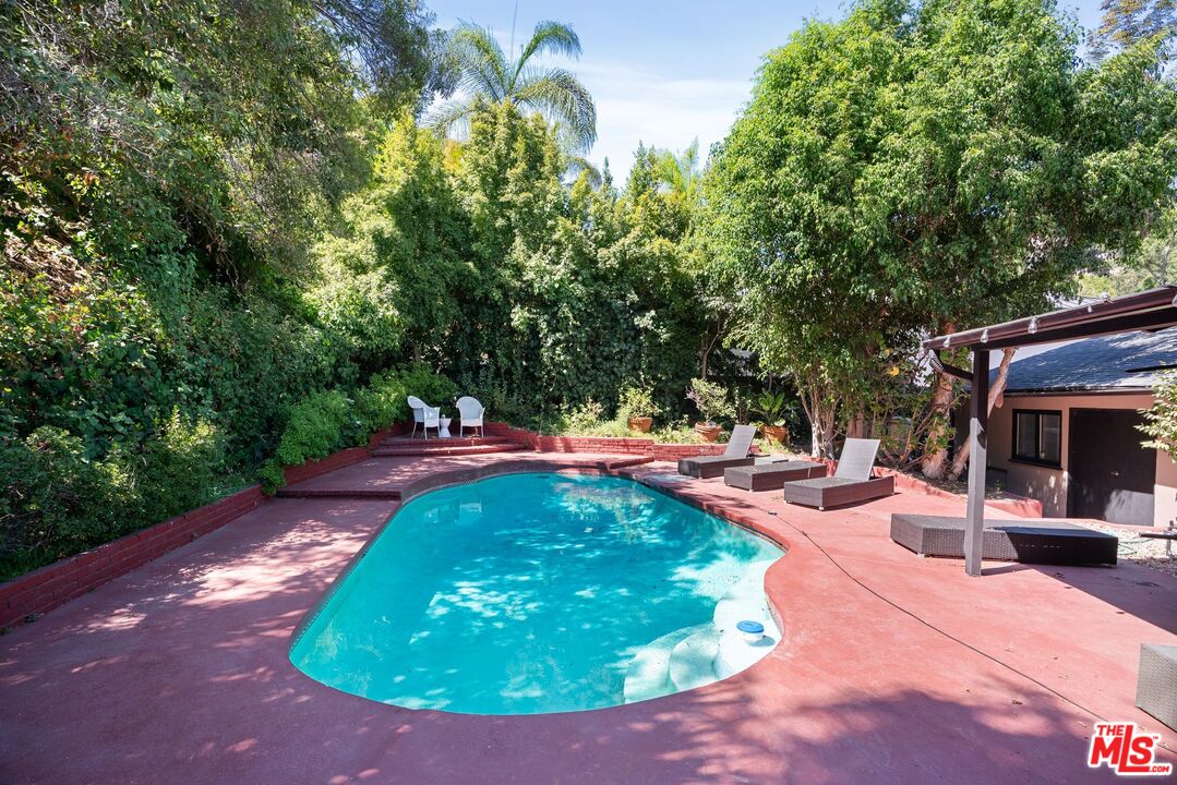 1301 Sunset Plaza Dr, Sunset Strip