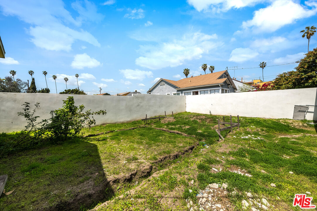 4421 Oakwood Ave, Mid-Wilshire