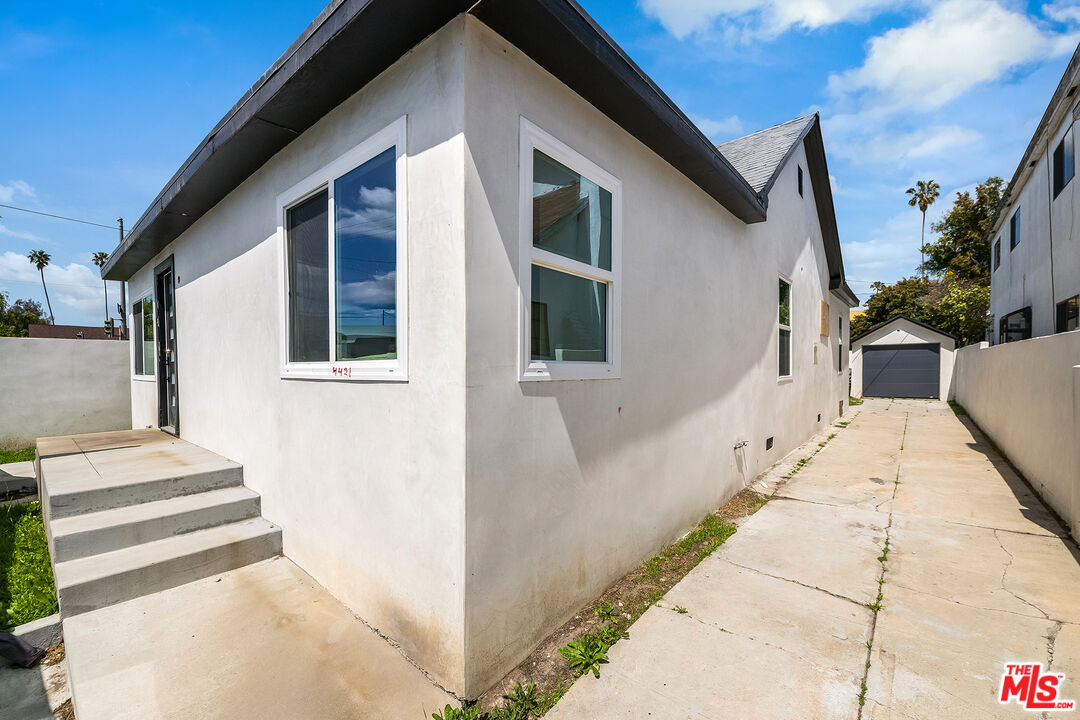 4421 Oakwood Ave, Mid-Wilshire