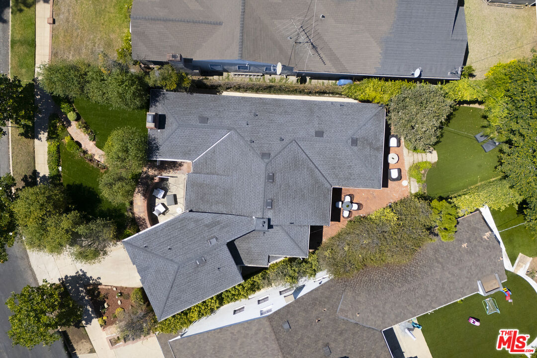 10613 Rochester Ave, Westwood