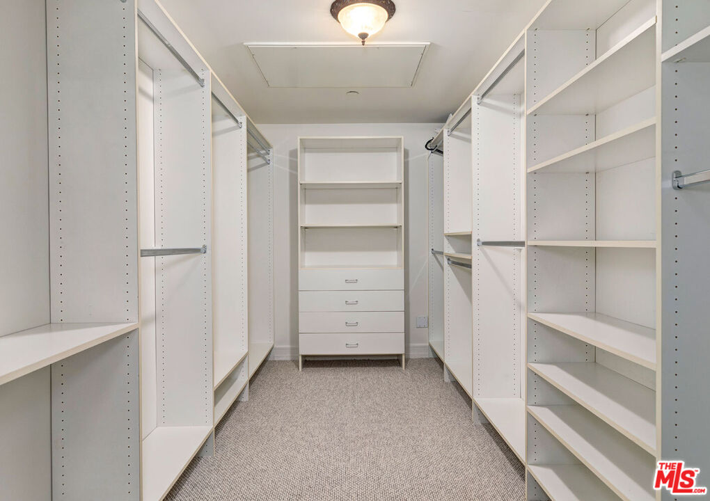 411 N Oakhurst Dr Unit: 404, Beverly Hills 