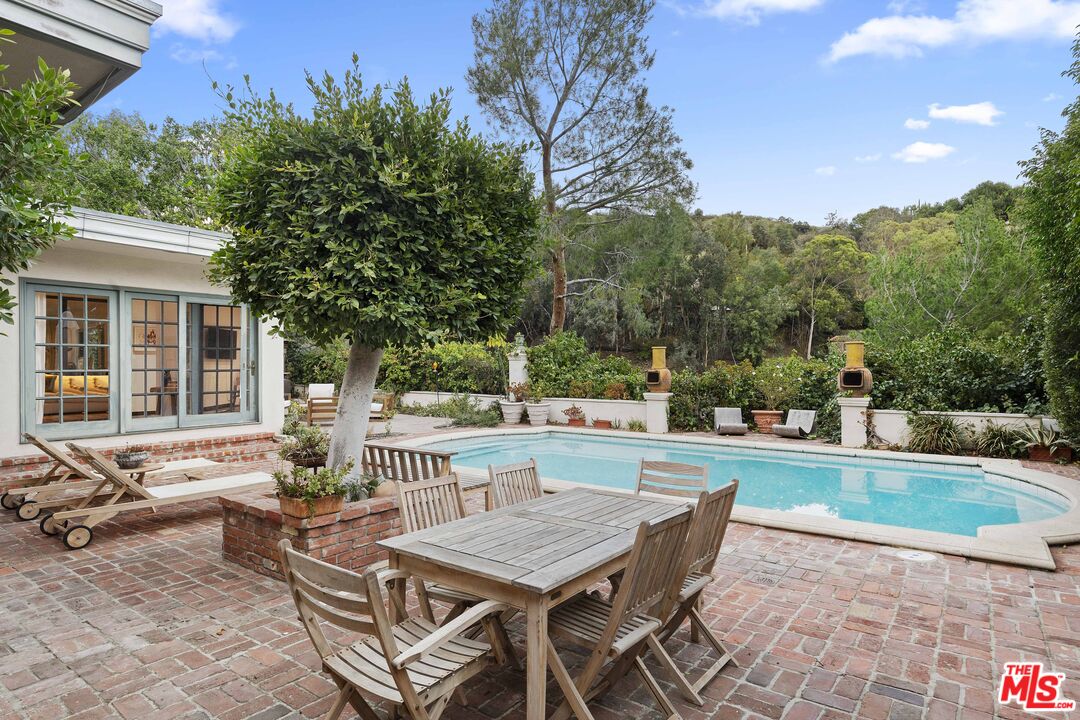 10216 Cielo Dr, Beverly Hills