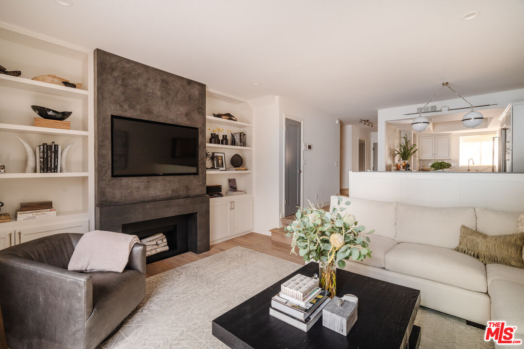 853 Larrabee St Unit: 6, West Hollywood