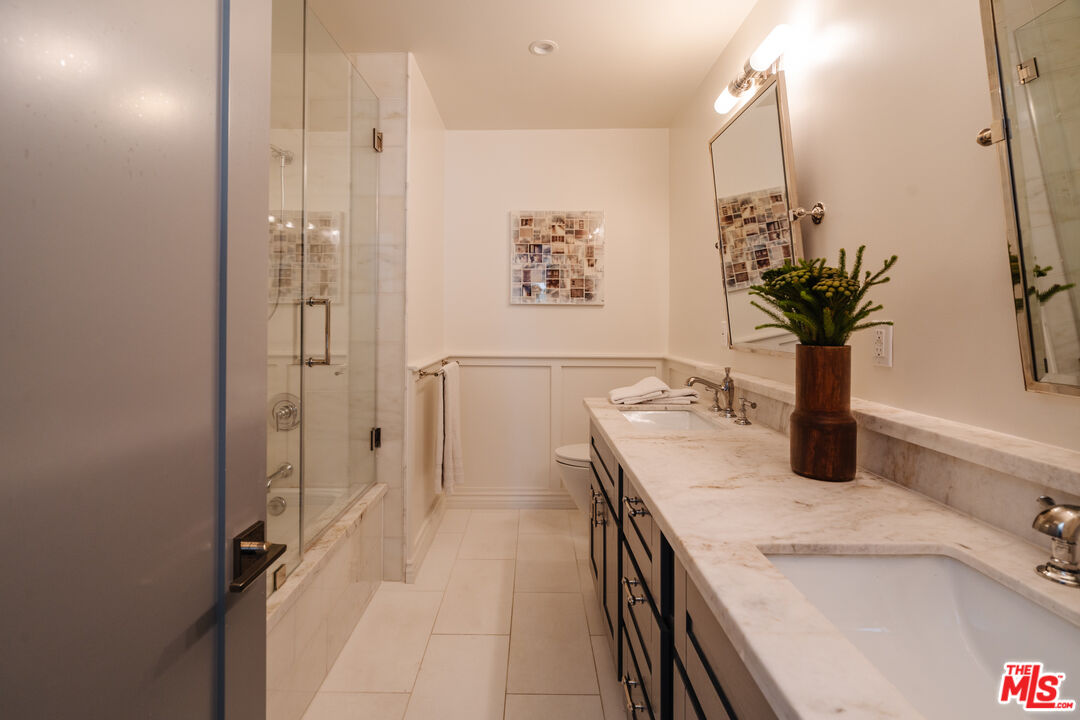 853 Larrabee St Unit: 6, West Hollywood