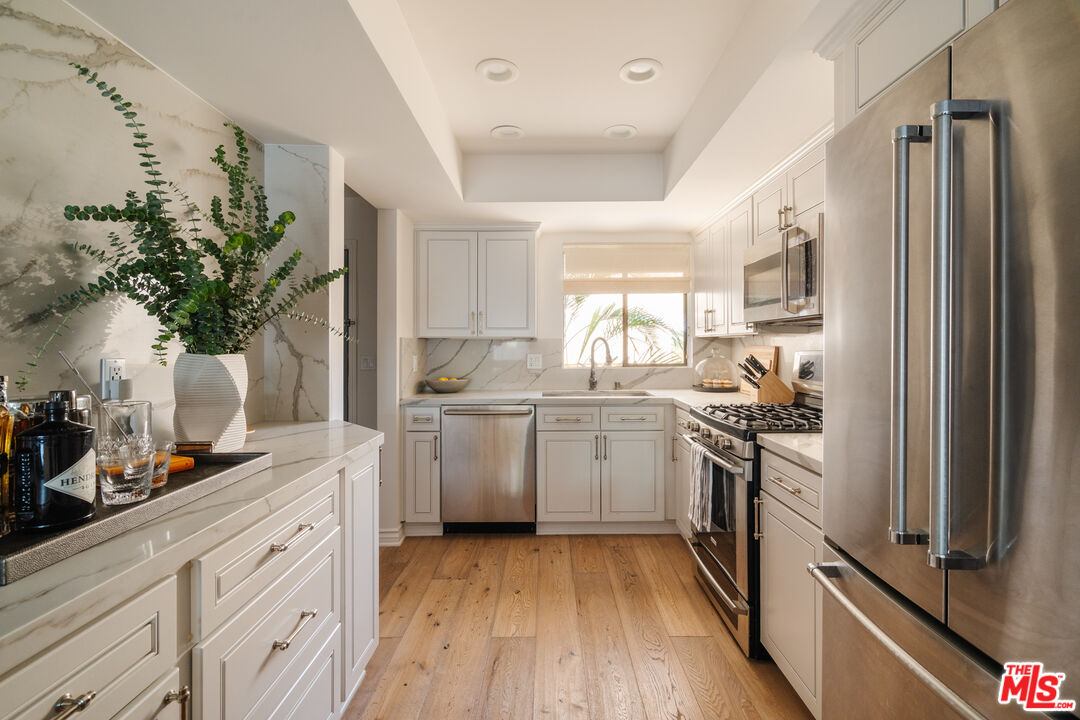 853 Larrabee St Unit: 6, West Hollywood