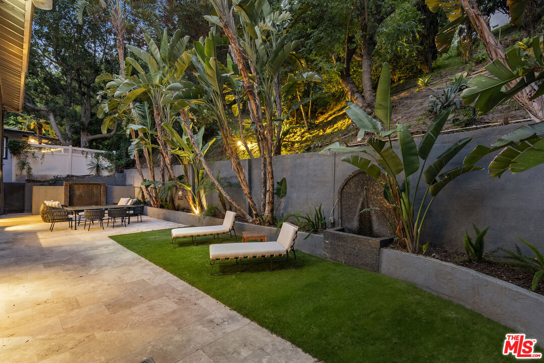 7346 Pacific View Dr, Sunset Strip