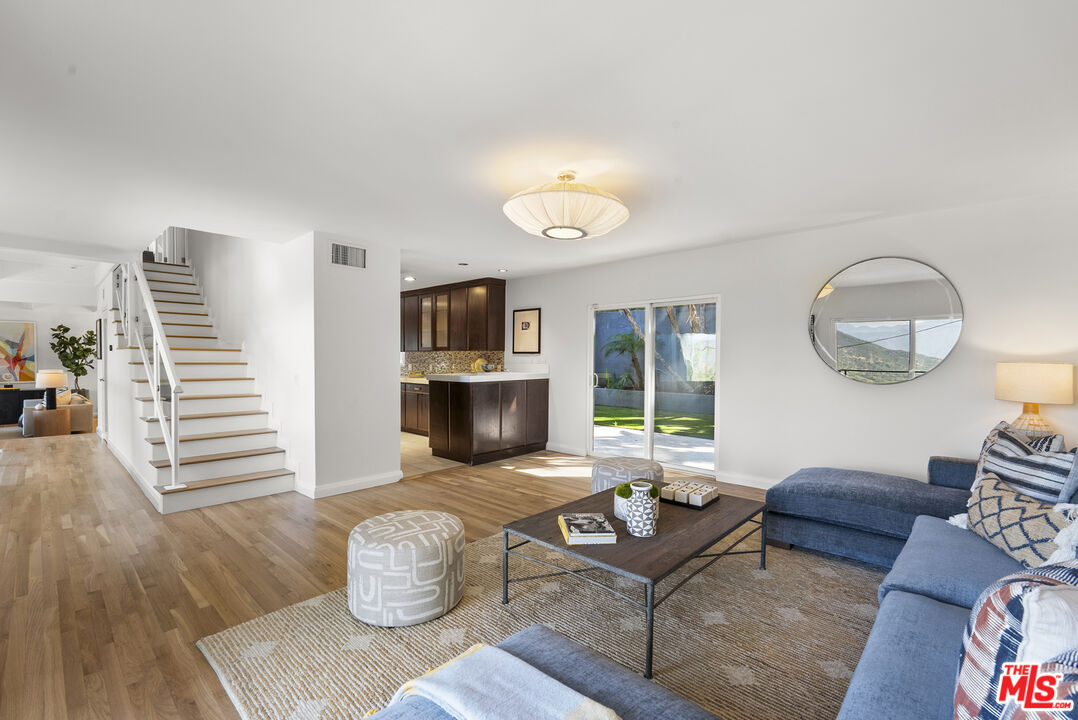 7346 Pacific View Dr, Sunset Strip