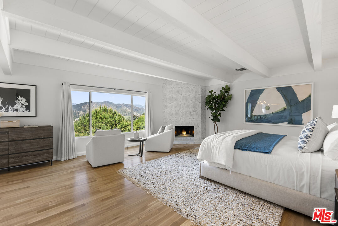 7346 Pacific View Dr, Sunset Strip