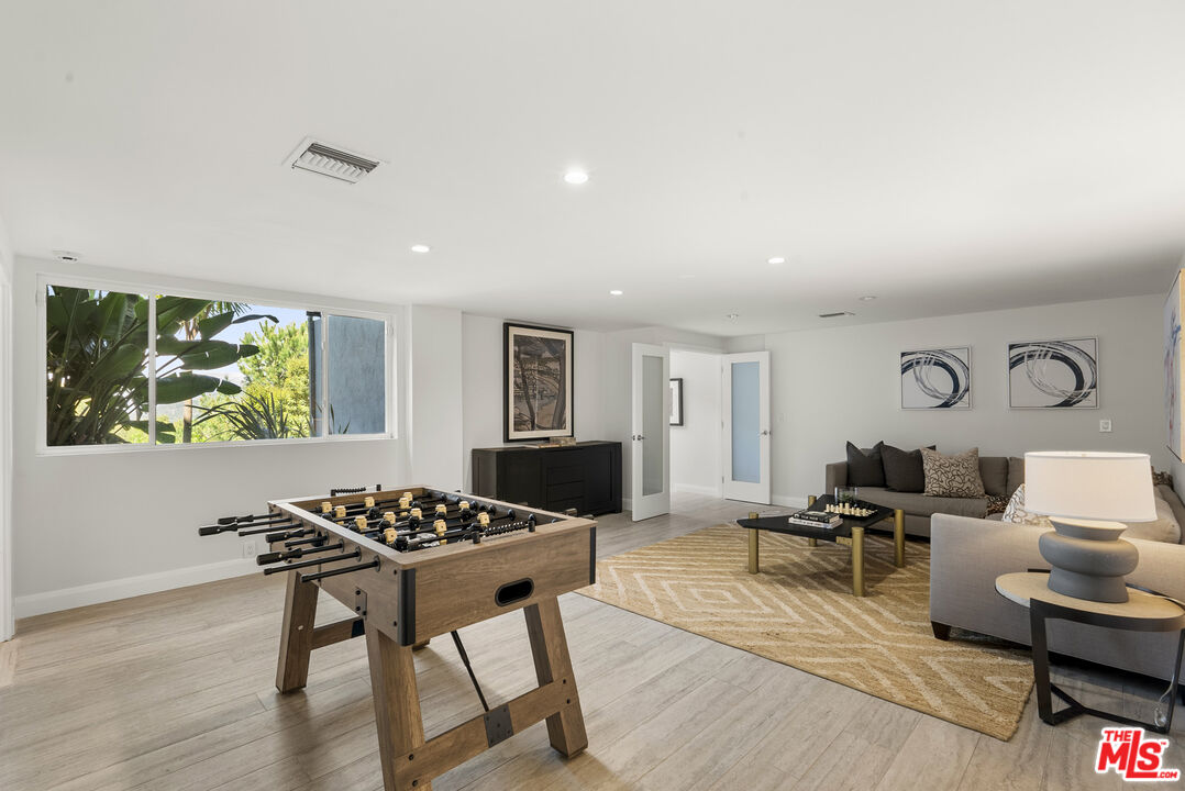 7346 Pacific View Dr, Sunset Strip