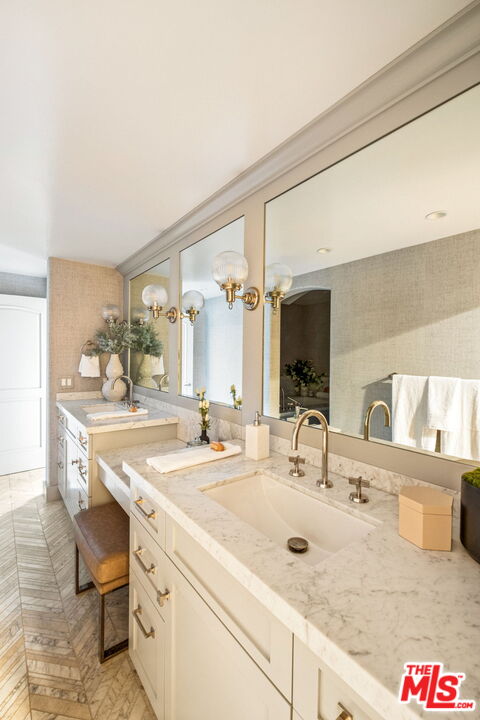 2030 N Curson Ave, hollywood hills
