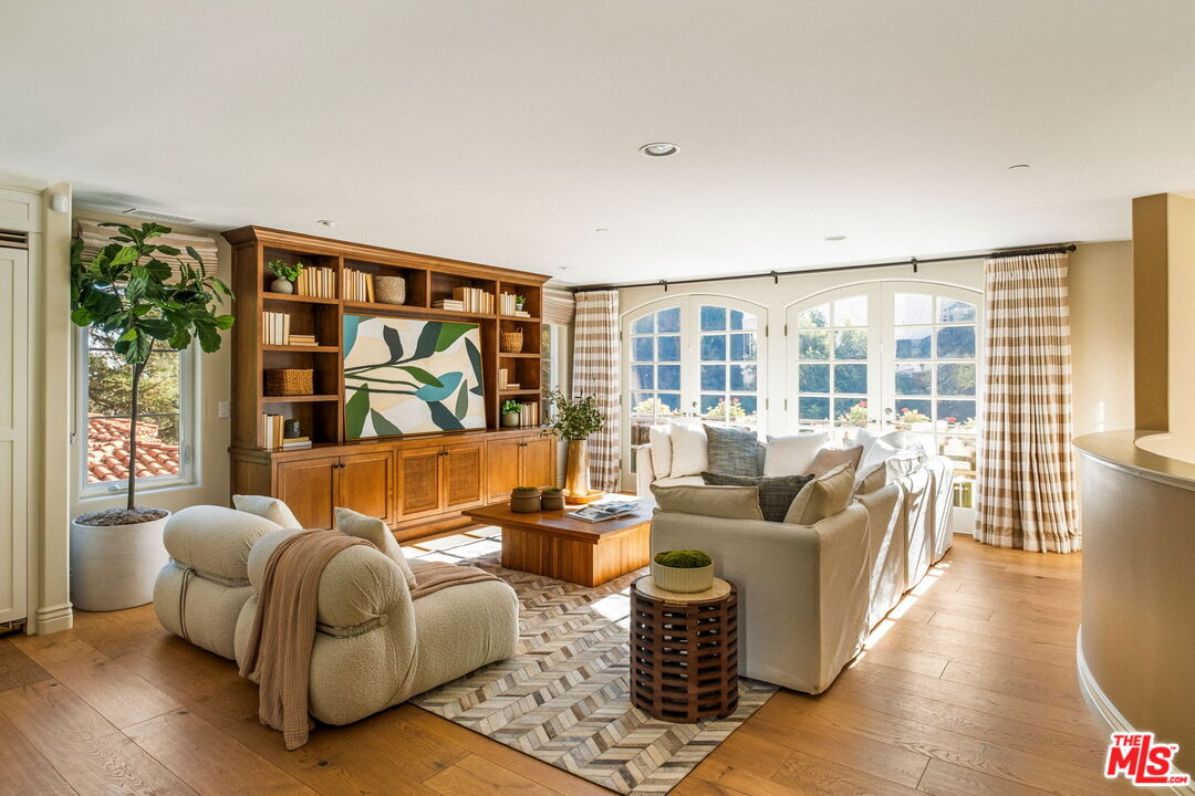 2030 N Curson Ave, hollywood hills