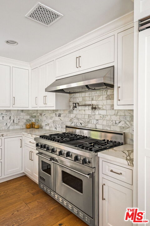 2030 N Curson Ave, hollywood hills