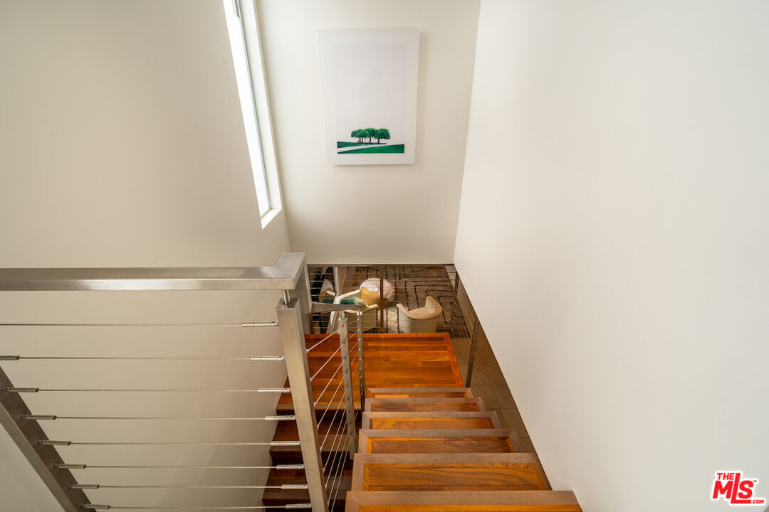 330 Venice Way, Venice