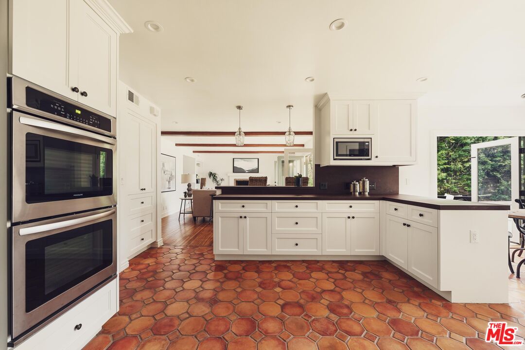 239 Georgina Ave, Santa Monica