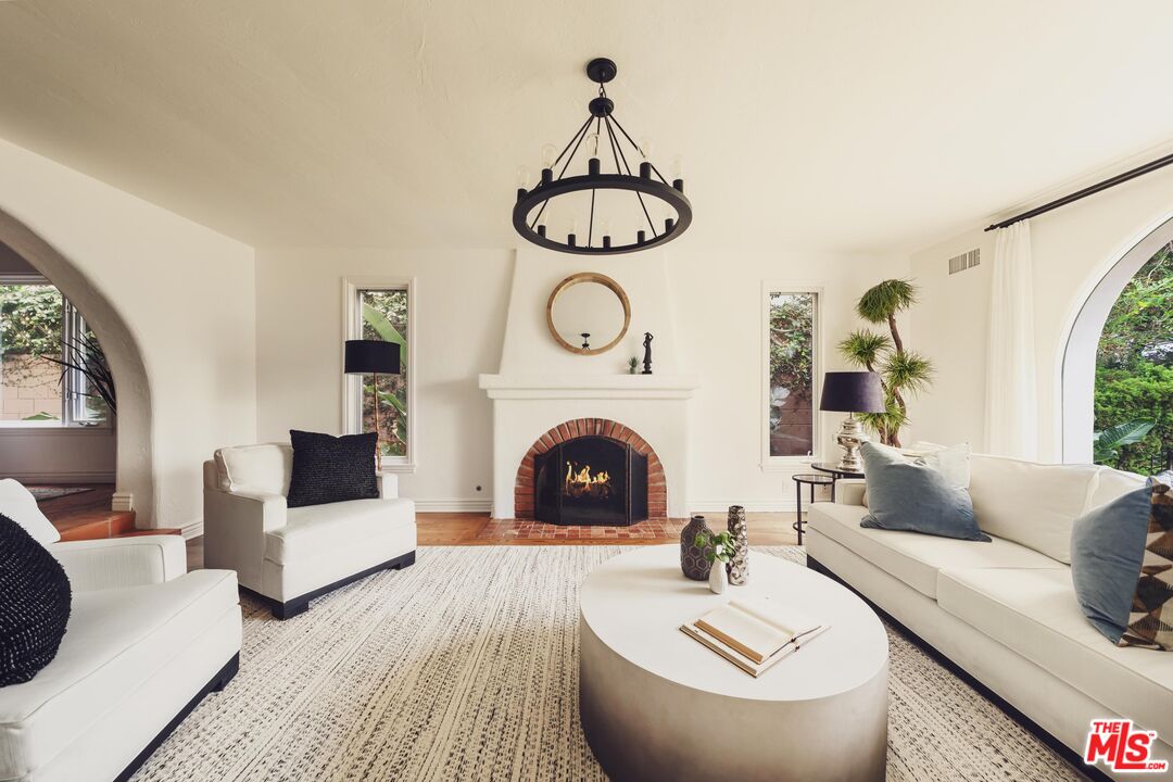 239 Georgina Ave, Santa Monica