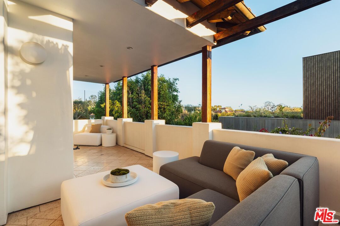505 Moreno Ave, Brentwood