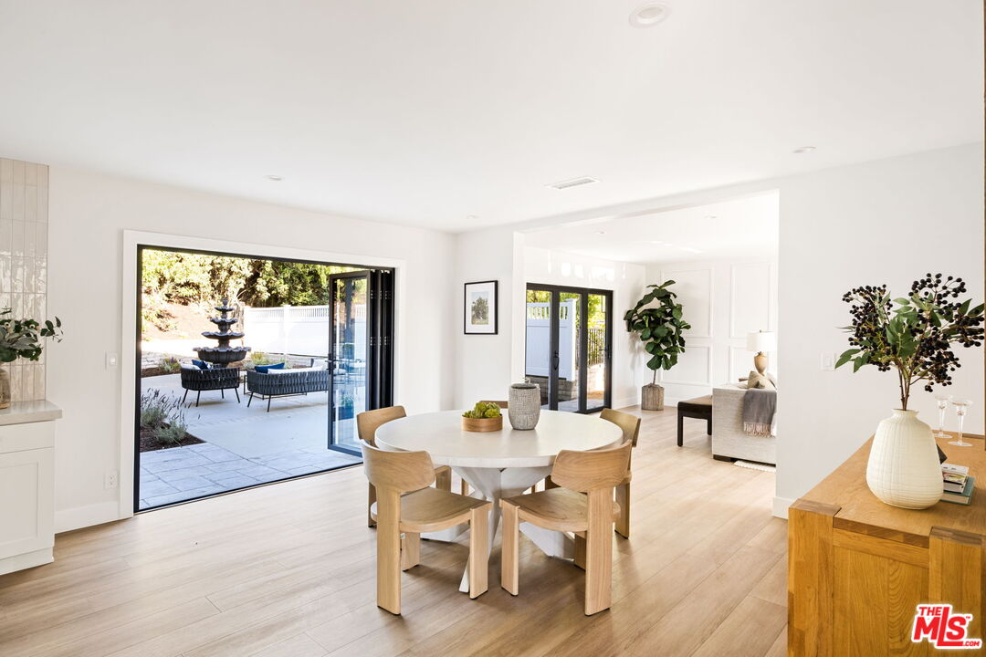 890 Falmouth St, Thousand Oaks