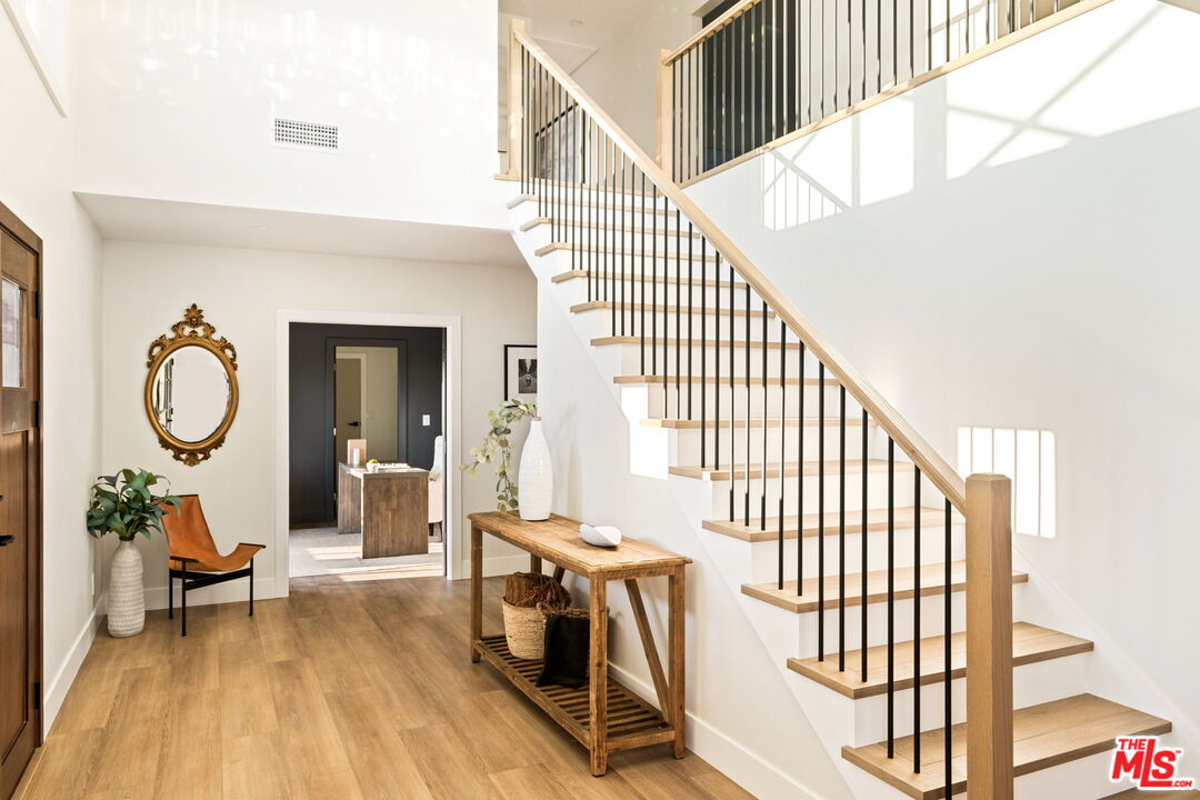 890 Falmouth St, Thousand Oaks