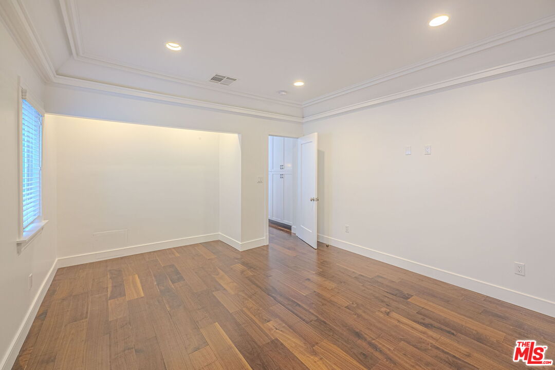 645 N Sierra Bonita Ave, Beverly Center