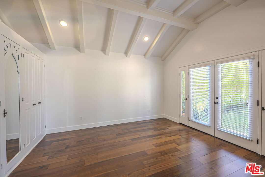 645 N Sierra Bonita Ave, Beverly Center