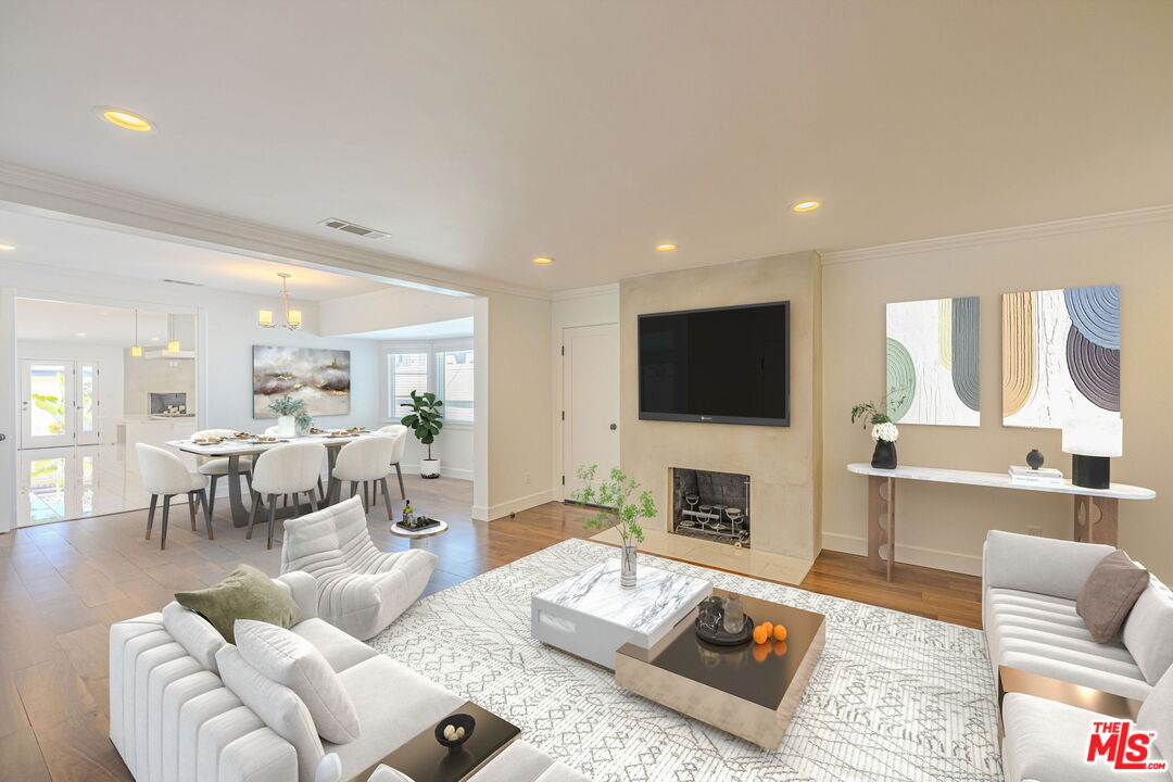 645 N Sierra Bonita Ave, Beverly Center