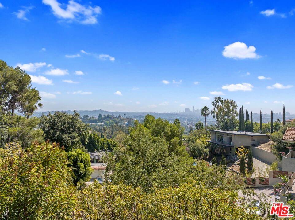 2185 Ponet Dr