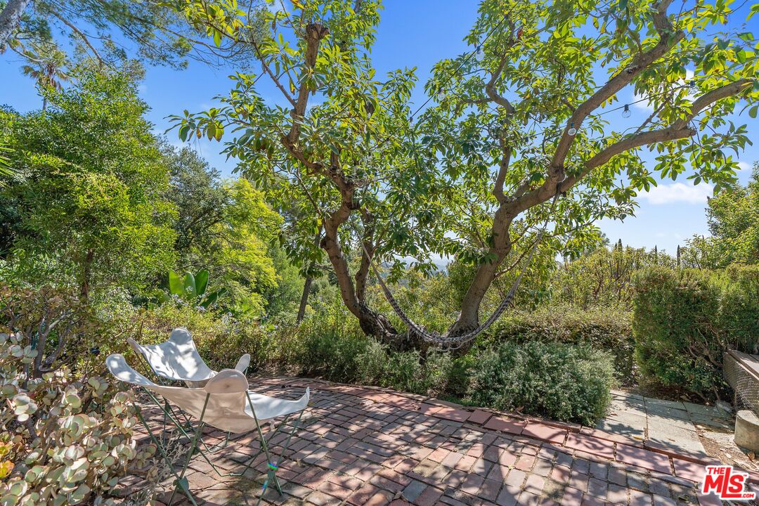 2185 Ponet Dr