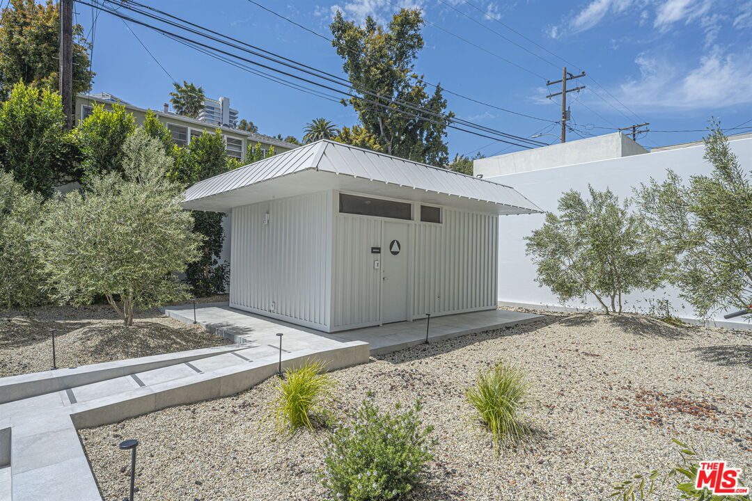 999 N Doheny Dr Unit: 307