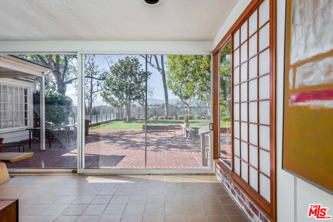 765 Amalfi Dr, Pacific Palisades