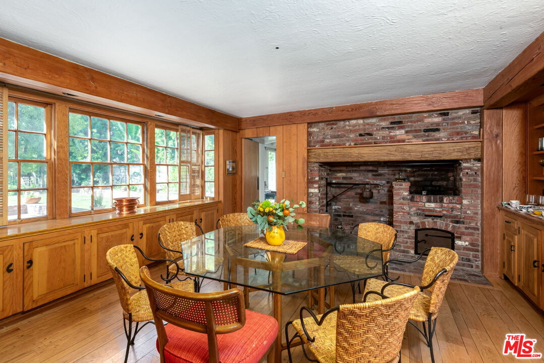 765 Amalfi Dr, Pacific Palisades