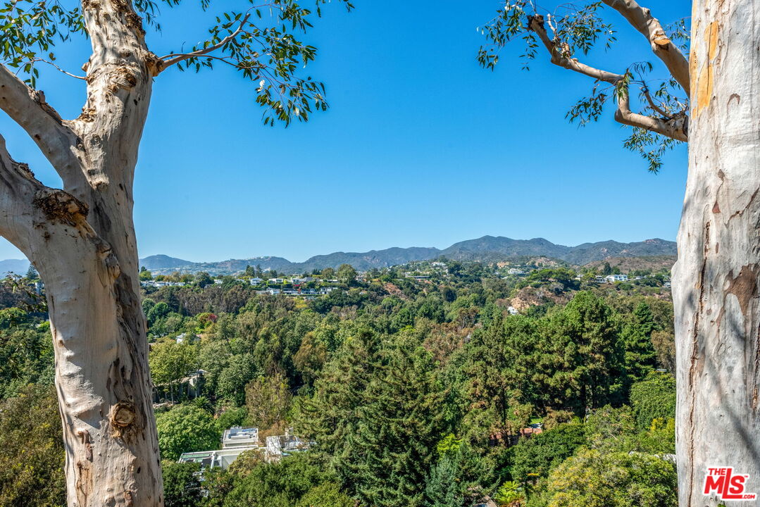765 Amalfi Dr, Pacific Palisades
