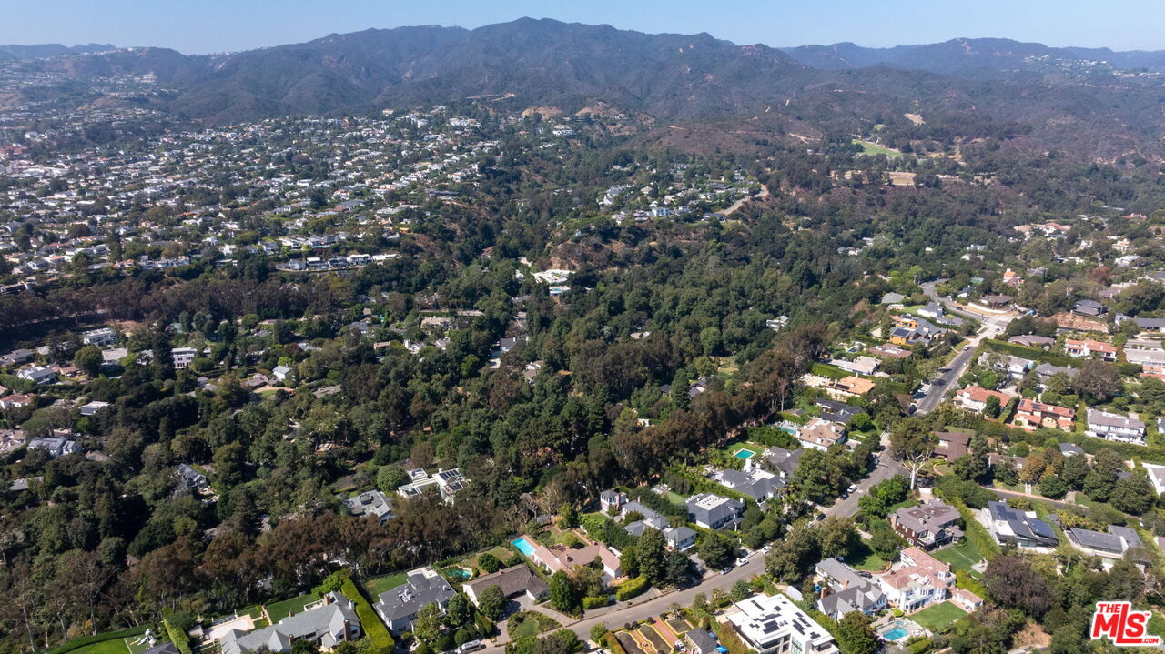 765 Amalfi Dr, Pacific Palisades