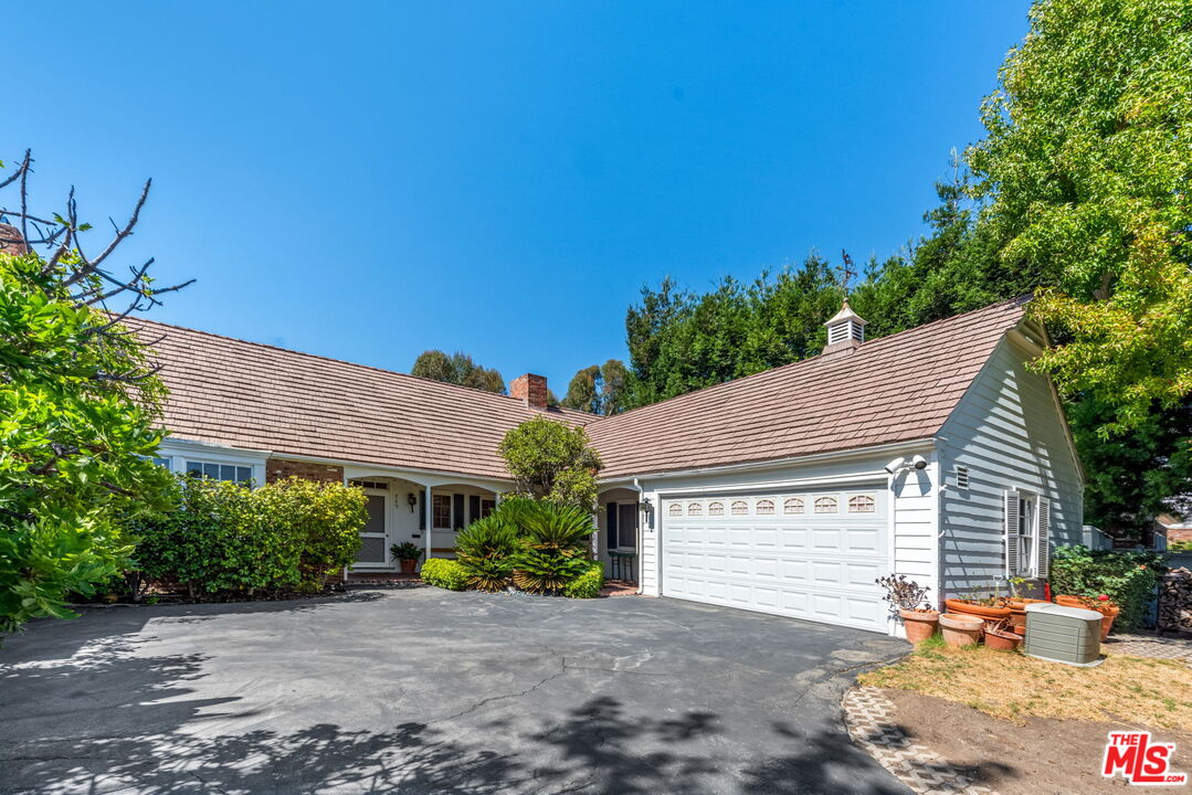 765 Amalfi Dr, Pacific Palisades