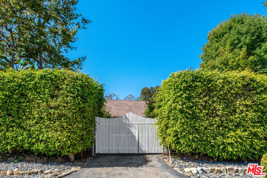 765 Amalfi Dr, Pacific Palisades