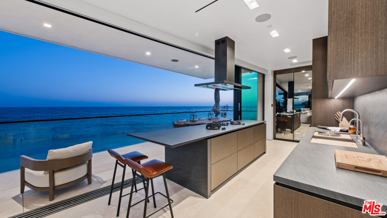 18954 Pacific Coast Highway, Malibu