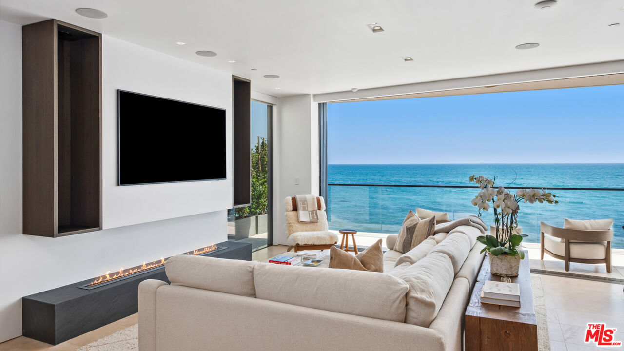 18954 Pacific Coast Highway, Malibu