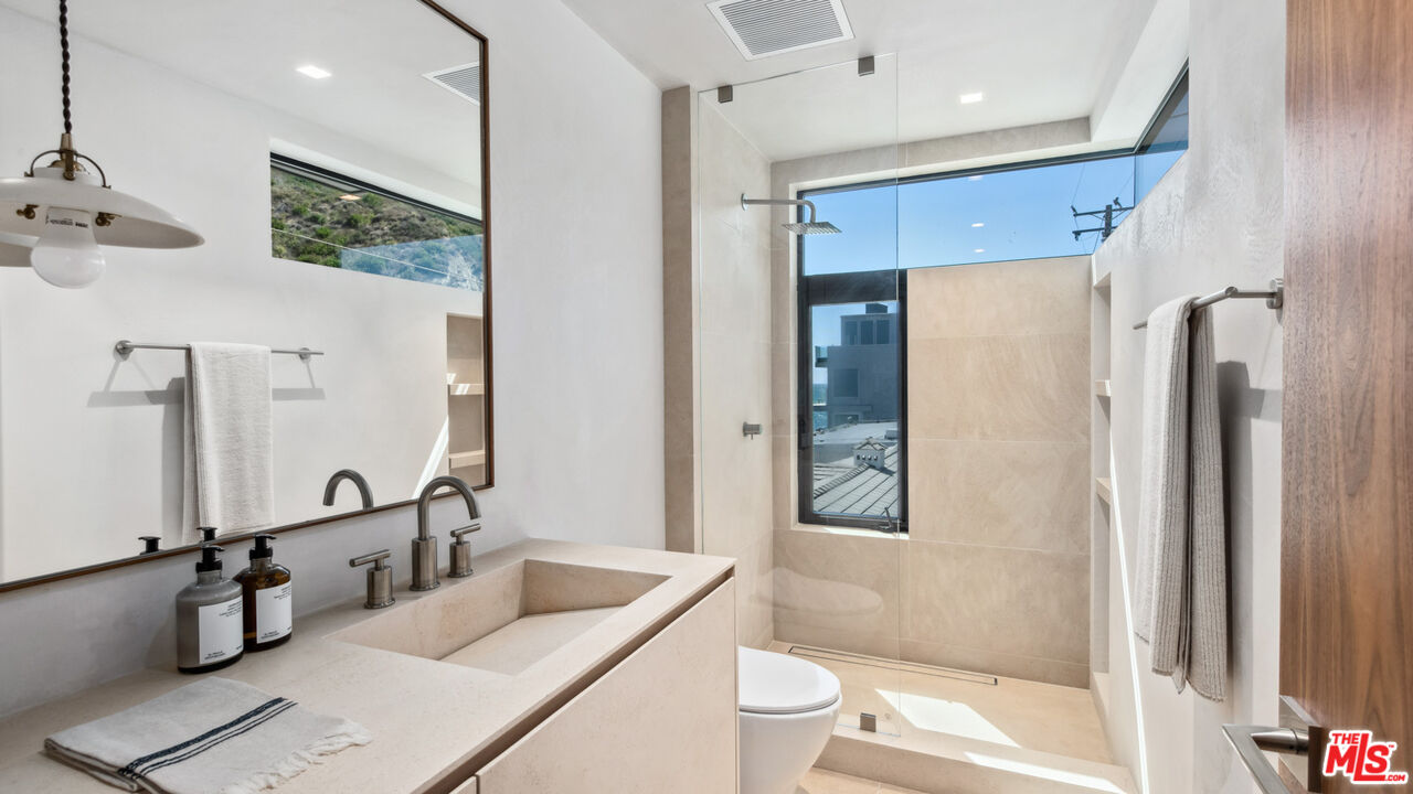 18954 Pacific Coast Highway, Malibu