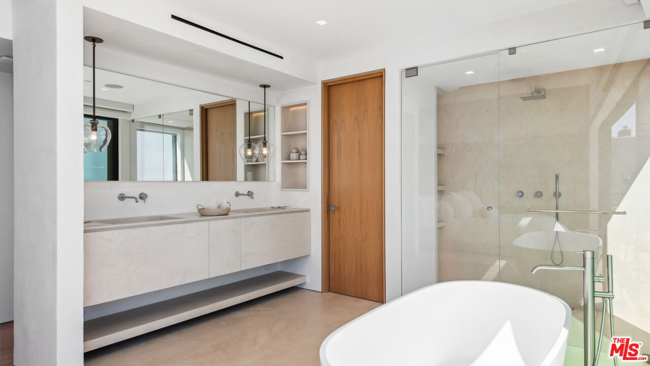18954 Pacific Coast Highway, Malibu