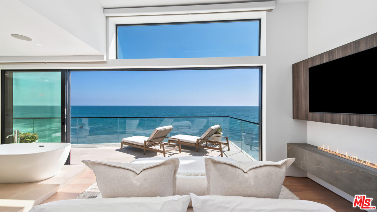 18954 Pacific Coast Highway, Malibu