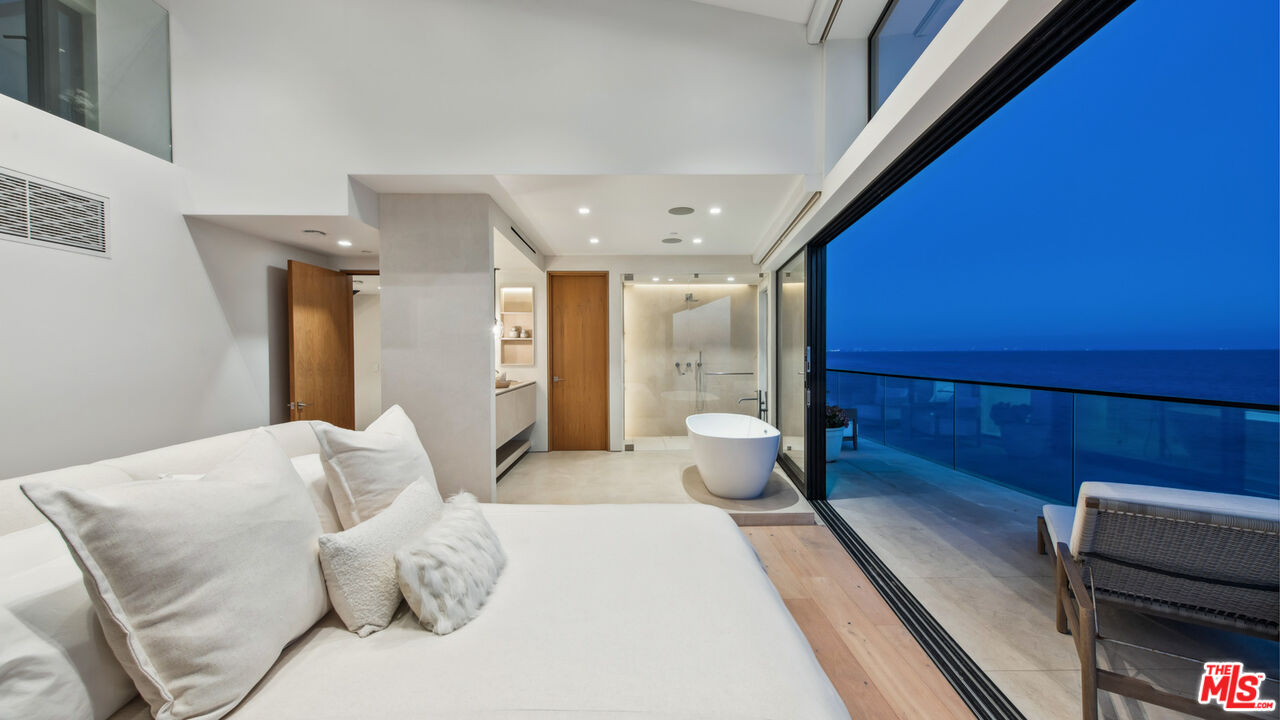 18954 Pacific Coast Highway, Malibu